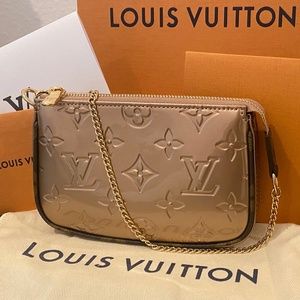 NEW! Louis Vuitton Mini Pochette - Rose Gold